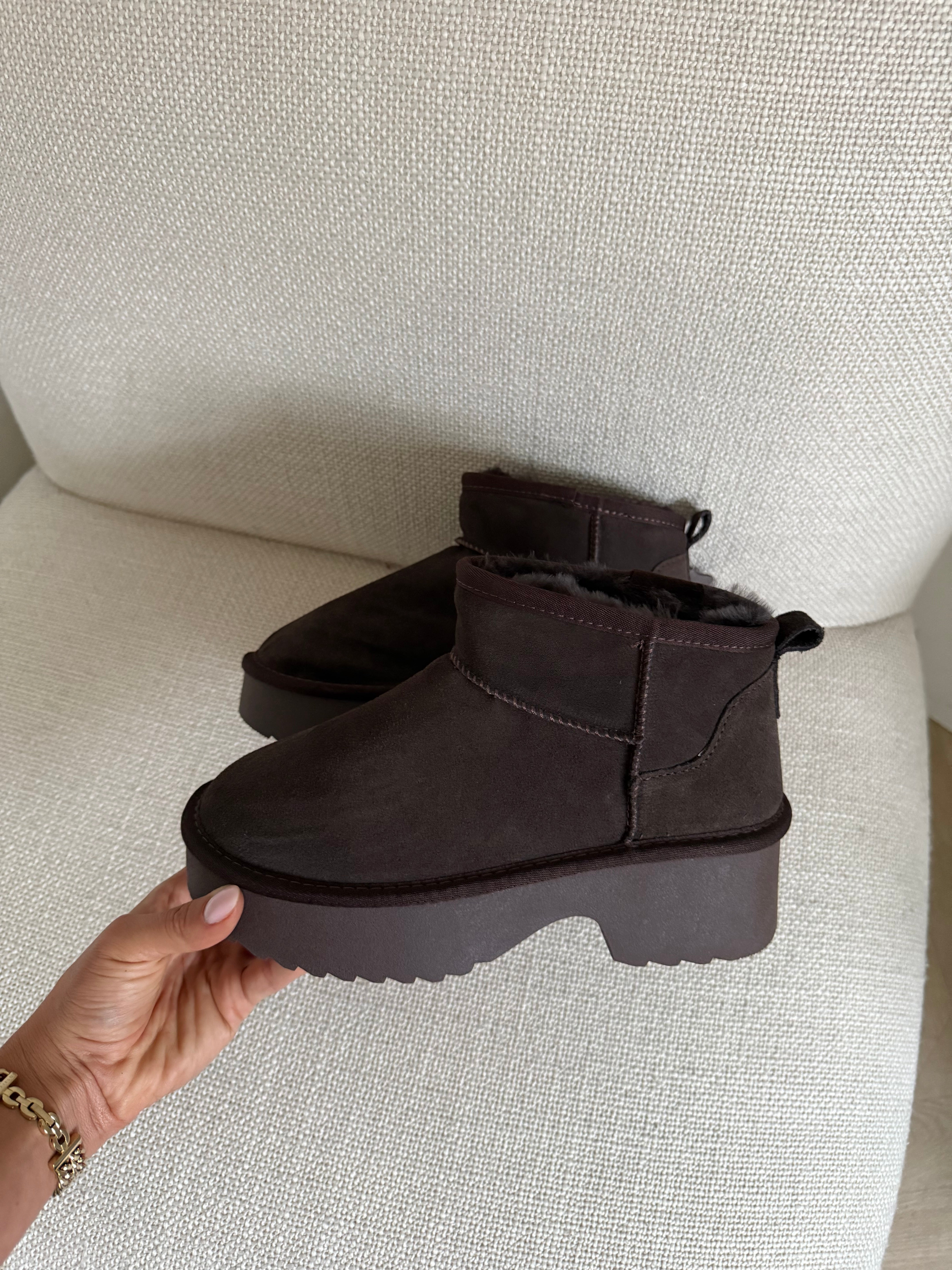 BOTTINES 100% CUIR
